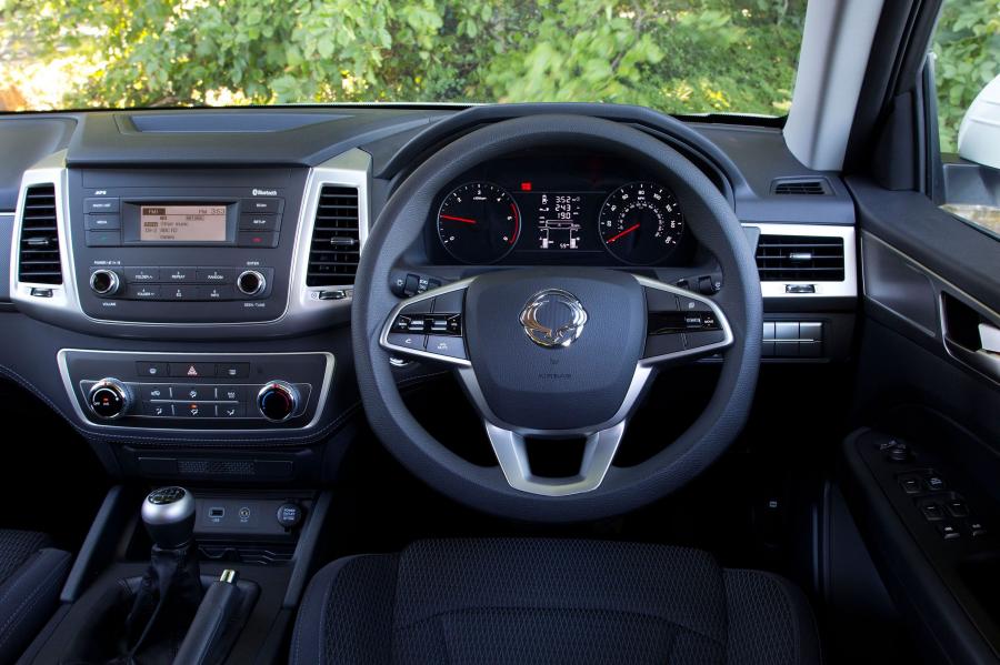 Торпедо SsangYong Musso EX 2018 года  (UK) (фото 23 из 32)